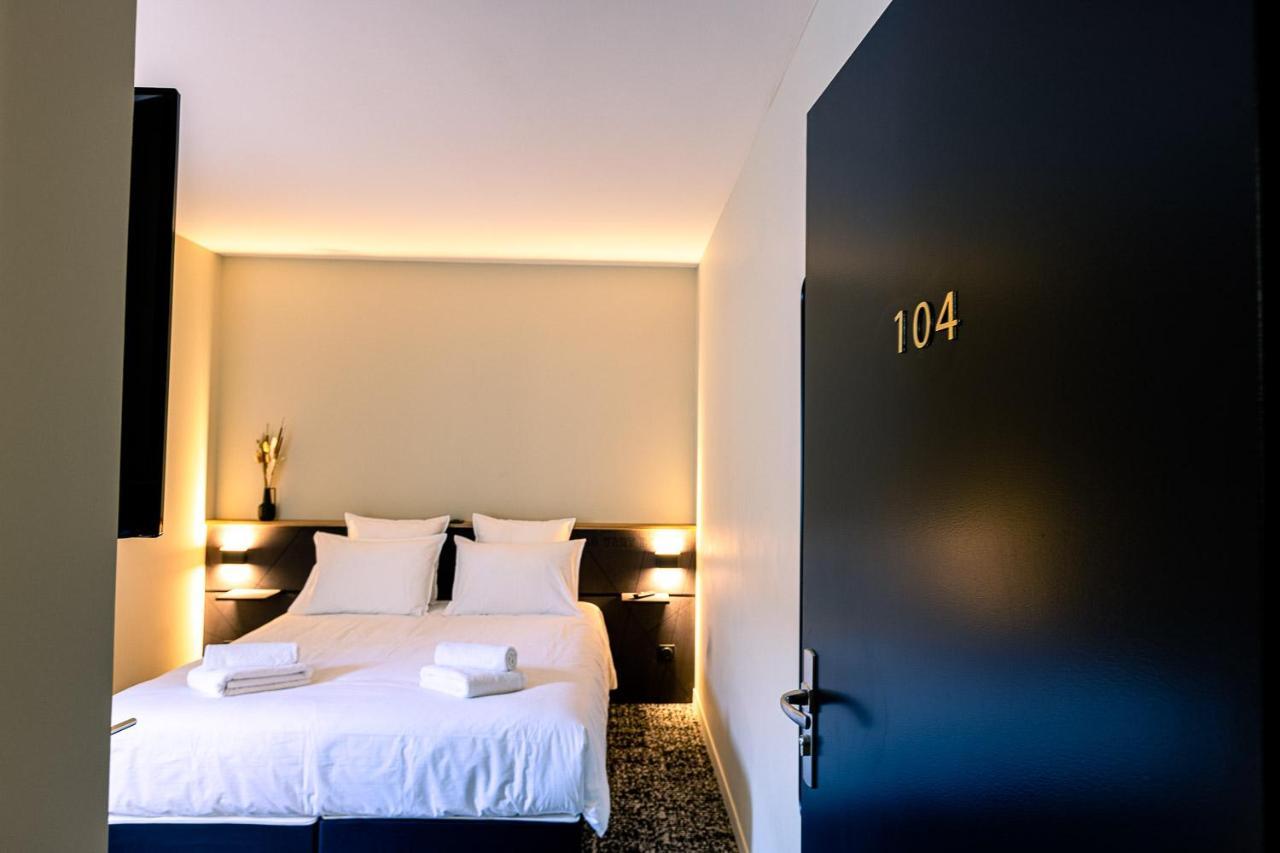Logis Hotel & Restaurant Le Vert Bocage Франкевиль-Сен-Пьер Экстерьер фото